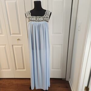 Chiha made in U.S.A. size L Light Blue with Cream Lace Nightgown